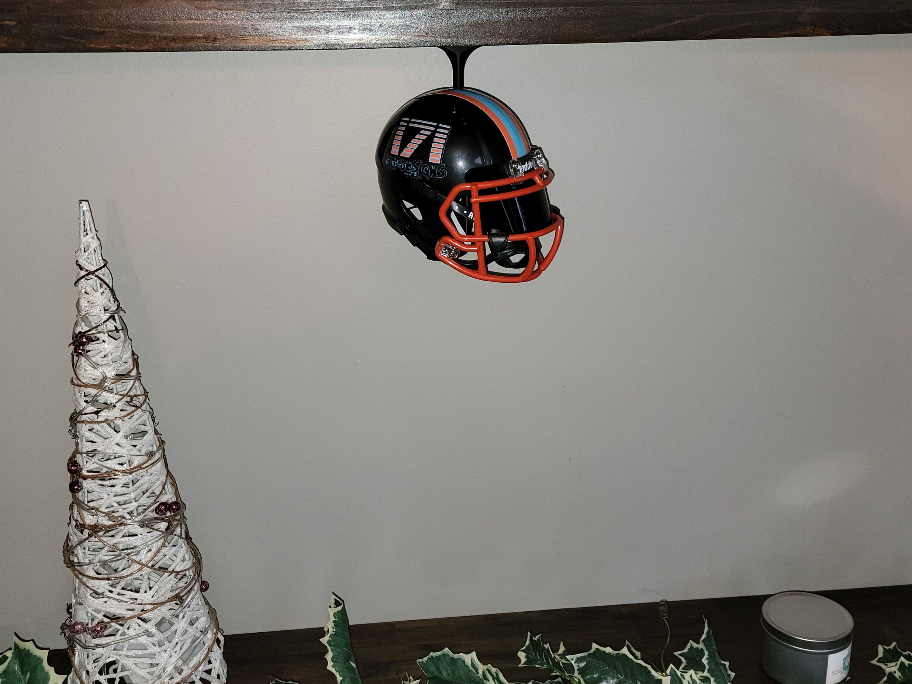 3D Printed Mini Helmet Under Shelf Hanger: NFL Memorabilia Display – 1713DDesigns