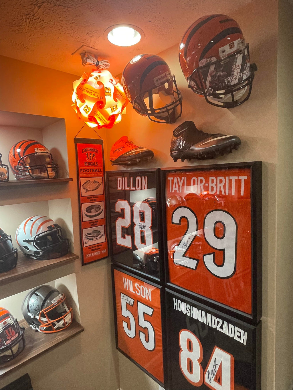 3D Printed Shoe/Cleat Wall Holder: Sports Memorabilia Display